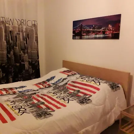 Claudia's Big Sea Apartment *